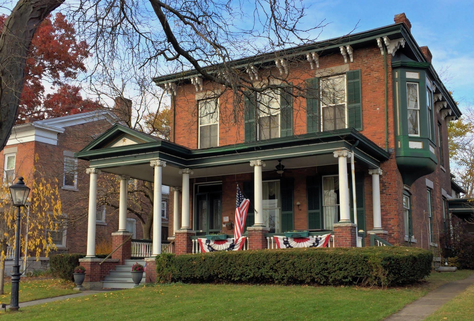 The Gridley Inn B&B Waterloo Exterior photo